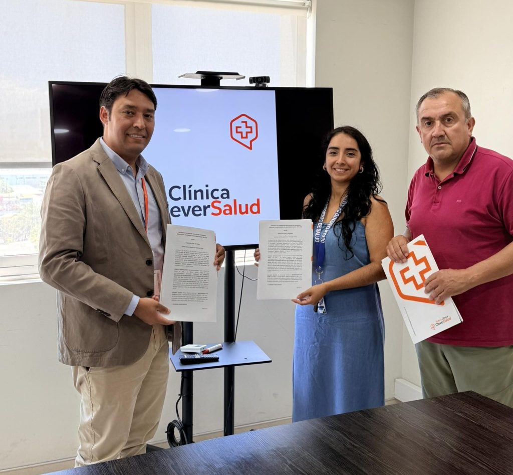 Municipalidad de Peumo firma convenio 2026 con Clínica Clever para exámenes médicos con copago cero