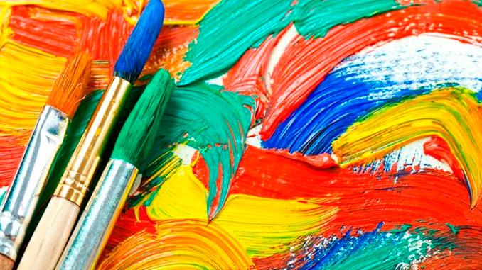 ¡El arte vuelve a encender la creatividad en la comunidad con talleres abiertos para todas las edades!