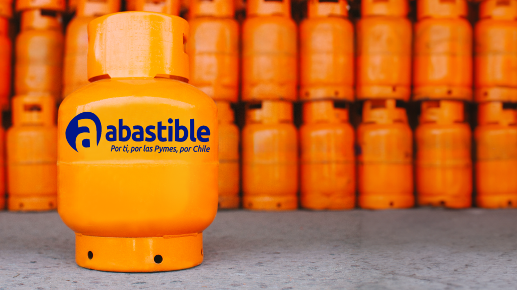 Gas licuado subirá cerca de un 10% en abril: Abastible anuncia alza por aumento de combustibles