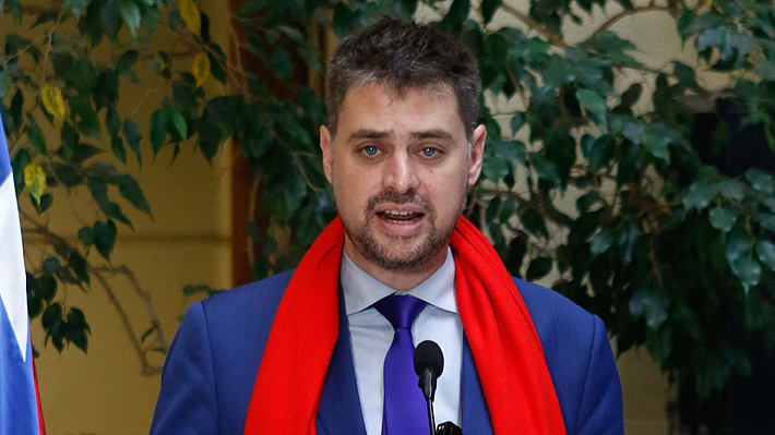 Diputado Daniel Manouchehri oficiará a Contraloría por servicio de almuerzos de la Primera Dama en el casino de La Moneda